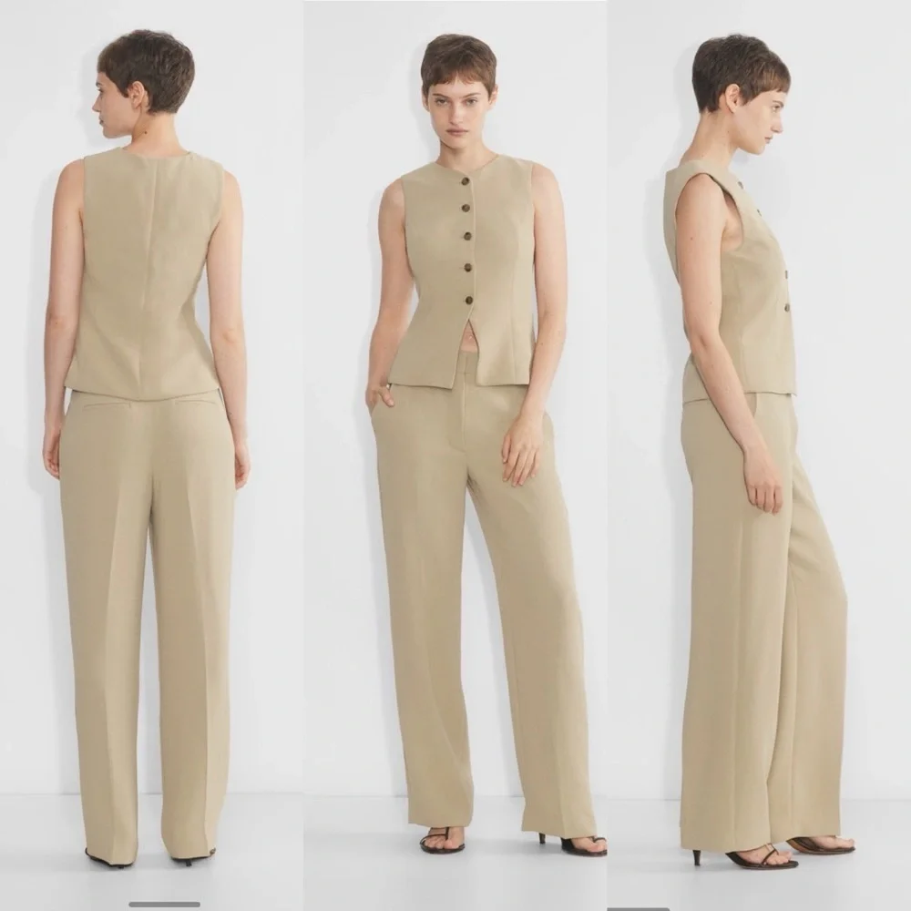 NWT Aritzia Wilfred Regal Vest Tan Khaki Size 6 Slim-fit button-up